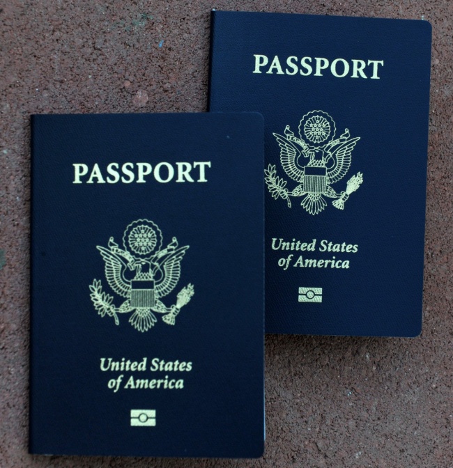 พาสปอร์ตสีน้ำงิน (Blue Passport) 