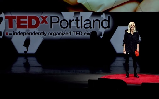 คุณน้องบนเวที TEDx