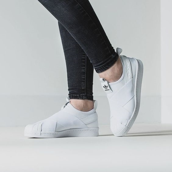 Adidas Superstar Slip On รองเท้าผ้าใบสไตล์มินิมอล (14)